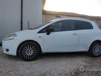 Usata Fiat Grande Punto 65 CV (47 kW) 2008 Bianco Utilitaria