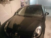 Usata Alfa Romeo Giulietta Distinctive 150 CV (110 kW) 2015 Nero Utilitaria