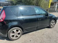 Usata Renault Scénic III 110 CV (80 kW) 2012 Nero Monovolume