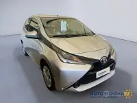 Usata Toyota Aygo X-pure 69 CV (50 kW) 2017 Grigio Utilitaria