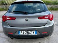 Usata Alfa Romeo Giulietta Distinctive 120 CV (88 kW) 2016 Grigio Utilitaria