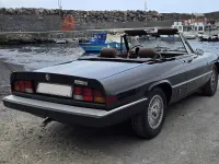 Begagnad Alfa Romeo Spider Veloce 128 HK (94 kW) 1983 Svart Cab