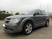 Usata Dodge Journey 140 CV (102 kW) 2010 Grigio SUV