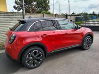 Nuova Fiat 600 La Prima 110 CV (80 kW) 2025 Rosso passione tetto nero SUV
