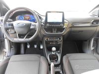Begagnad Ford Puma ST-Line 125 HK (91 kW) 2021 Grå Kombi