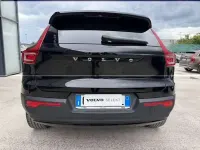 Usata Volvo XC40 Momentum 129 CV (94 kW) 2021 Nero SUV