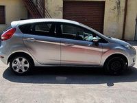 Usata Ford Fiesta 70 CV (51 kW) 2009 Grigio Berlina