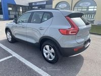 Nuova Volvo XC40 163 CV (119 kW) 2025 Grigio SUV