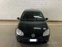 Usata VW Golf VI Comfortline 102 CV (75 kW) 2008 Nero Utilitaria