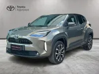 Käytetty Toyota Yaris Cross Trend 92 HP (67 kW) 2022 Kulta Katumaasturi