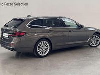 Usata BMW 530 Luxury Line 249 CV (183 kW) 2022 Alvit grey metallizzato Station wagon
