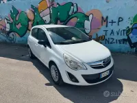 Usata Opel Corsa 85 CV (62 kW) 2012 Bianco Utilitaria