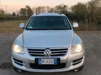 Usata VW Touareg 240 CV (176 kW) 2008 Grigio SUV
