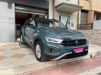 Usata VW T-Roc Life 116 CV (85 kW) 2022 Blu SUV