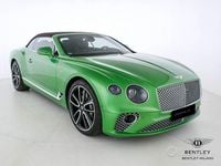 Usata Bentley Continental GT Convertible 549 CV (403 kW) 2022 Verde Cabrio