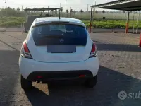 Usata Lancia Ypsilon 85 CV (62 kW) 2013 Utilitaria