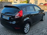 Usata Ford Fiesta Titanium 75 CV (55 kW) 2015 Nero Utilitaria