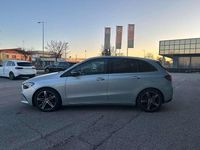 Usata Mercedes B180 116 CV (85 kW) 2025 Argento hightech Monovolume