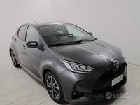 Usata Toyota Yaris Hybrid Style 92 CV (67 kW) 2022 Grigio Berlina