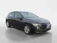 Usata VW Golf VIII Life 110 CV (80 kW) 2024 Nero Berlina