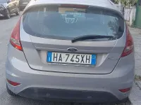 Usata Ford Fiesta 92 CV (67 kW) 2012 Grigio Berlina