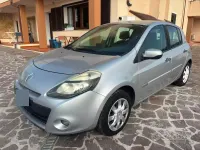 Usata Renault Clio II 75 CV (55 kW) 2010 Grigio Berlina