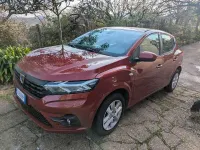 Usata Dacia Sandero Comfort 101 CV (74 kW) 2022 Rosso Berlina