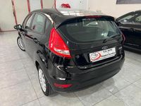 Usata Ford Fiesta Titanium 97 CV (71 kW) 2010 Blu Utilitaria