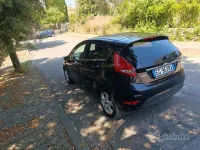 Usata Ford Fiesta Titanium 70 CV (51 kW) 2011 Nero Berlina