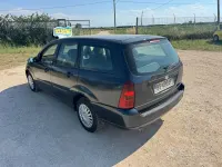 Usata Ford Focus Ambiente 90 CV (66 kW) 2001 Blu Station wagon