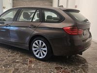Usata BMW 318 142 CV (104 kW) 2014 Grigio Station wagon