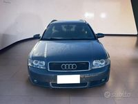 Begagnad Audi A4 101 HK (74 kW) 2003 Grå Sedan