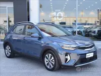 Usata Kia Stonic Urban 84 CV (61 kW) 2023 Bluazzurro SUV