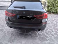 Usata BMW 520 Sport Line 190 CV (139 kW) 2018 Grigio Station wagon
