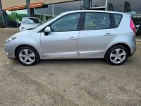 Usata Renault Scenic E-Tech Dynamique 110 CV (80 kW) 2011 Grigio Monovolume