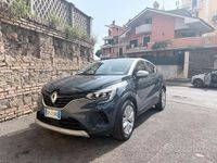 Usata Renault Captur 90 CV (66 kW) 2023 Grigio SUV