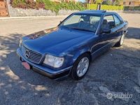 Usata Mercedes E300 188 CV (138 kW) 1988 Blu Coupé