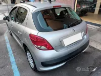 Usata Peugeot 207 73 CV (53 kW) 2009 Grigio Berlina