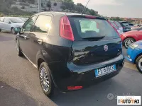 Usata Fiat Punto Street 95 CV (69 kW) 2018 Bluazzurro Utilitaria