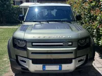 Usata Land Rover Defender SE 241 CV (177 kW) 2021 Verde SUV