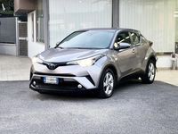 Usata Toyota C-HR 98 CV (72 kW) 2019 Argento SUV