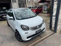 Usata Smart ForFour Passion 70 CV (51 kW) 2016 Bianco Utilitaria
