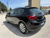 Usata Opel Astra 125 CV (91 kW) 2010 Nero Berlina