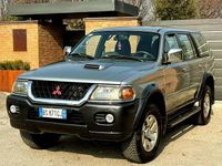 Usata Mitsubishi Pajero Sport 99 CV (72 kW) 2001 Argento SUV