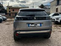Usata Peugeot 3008 Allure 130 CV (95 kW) 2022 Argento SUV