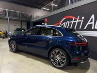 Usata Porsche Macan Performance Package 439 CV (322 kW) 2017 Blu SUV