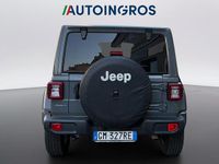 Usado Jeep Wrangler Sahara 272 HP (200 kW) 2022 Cinzento SUV