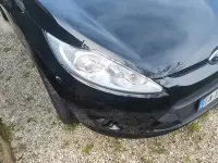 Usado Ford Fiesta 82 HP (60 kW) 2010 Preto Sedan