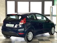 Usata Ford Fiesta Business Edition 75 CV (55 kW) 2016 Blu pastello Utilitaria