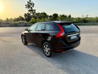 Usata Volvo XC60 Momentum 190 CV (139 kW) 2015 Nero SUV
